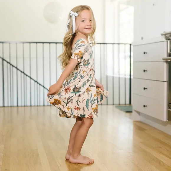 Alice + Ames Girls' Floral Cream Short-Sleeve Twirl Dress - Picture 2 of 7